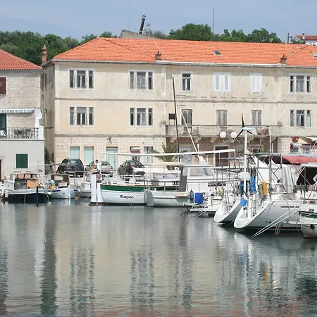 Natali Apartamento Gornji Karin